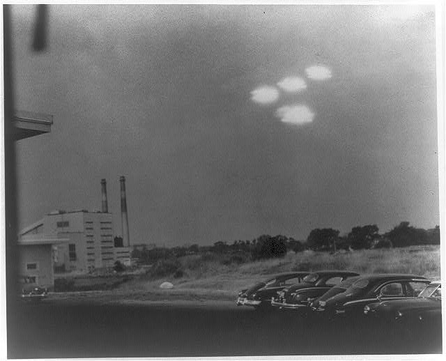 "UFOs remain a mystery," says Ex-Navy Admiral 18