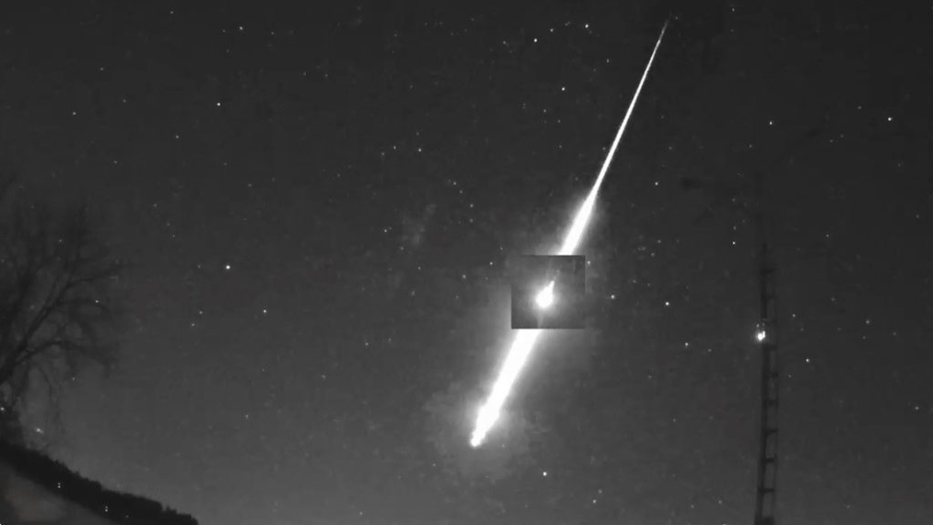 Asteroid explodes on Earth and came from beyond Mars 7