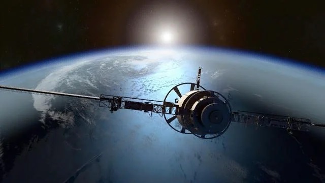The actions of the Russian satellite may indicate preparation for war 4