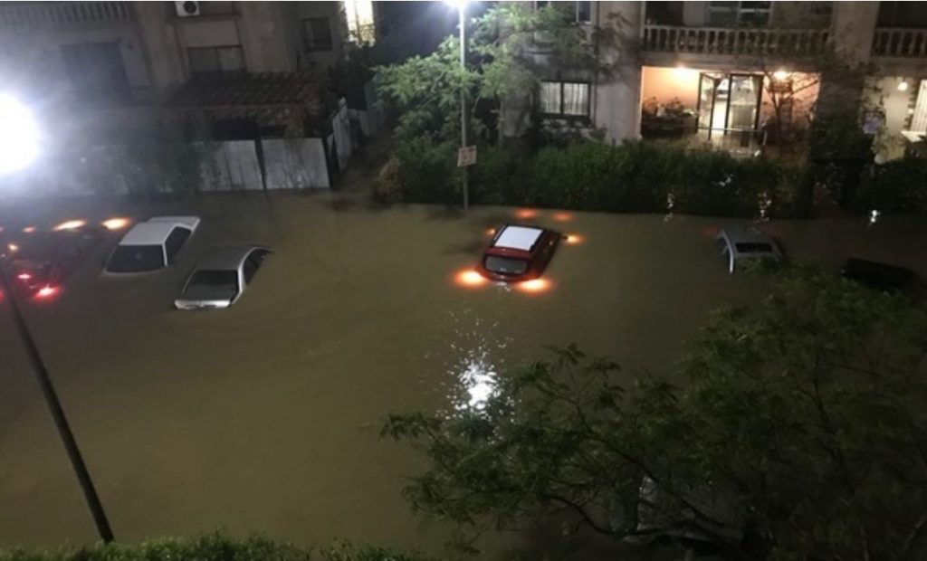 Catastrophic floods hit the Middle East 15
