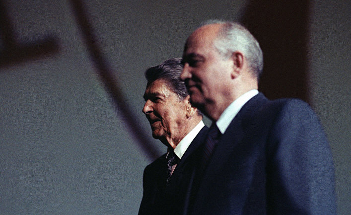 The time when the United States invited the USSR to unite to repel the invasion of aliens 19
