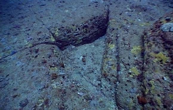 Yonaguni's underwater ruins - the remains of Lemuria? 55