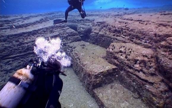 Yonaguni's underwater ruins - the remains of Lemuria? 53