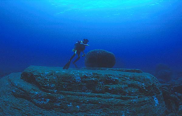 Yonaguni's underwater ruins - the remains of Lemuria? 61