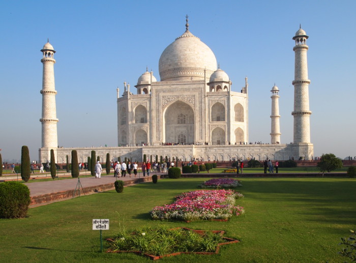 Taj Mahal - An Amazing Love Story 22