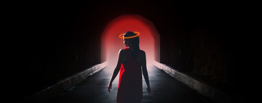 A clinically dead woman talks about the afterlife 21