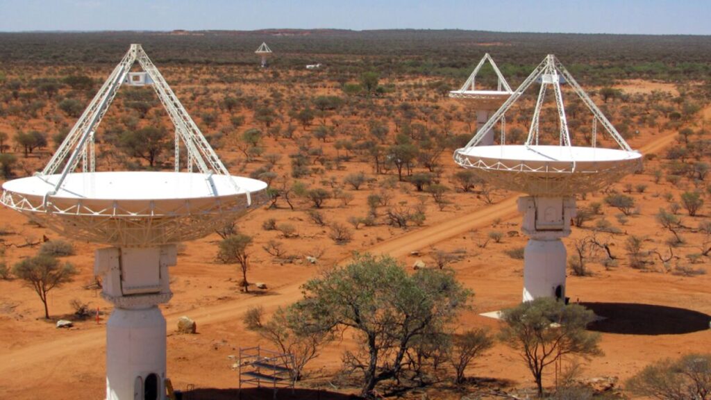 Australian astronomers were scanning alien FM radio broadcasts for 17 hours 9