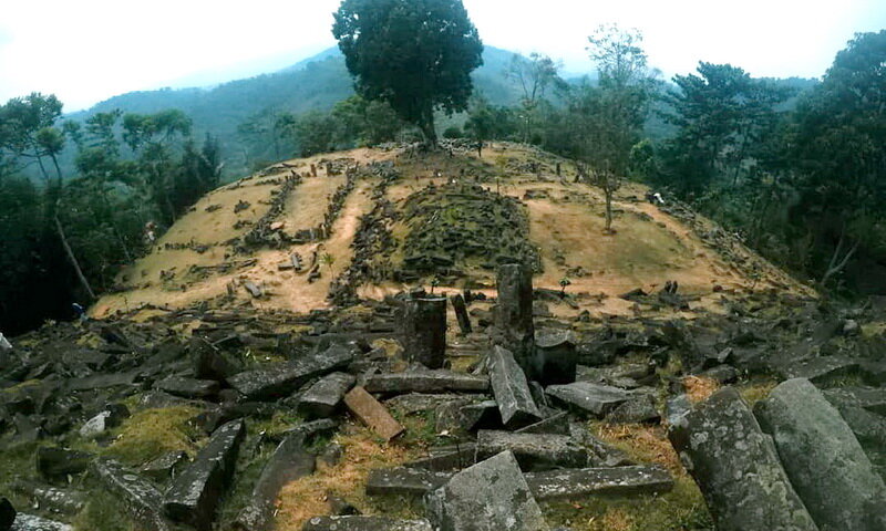 Gunung Padang - who built the oldest structure on Earth 4