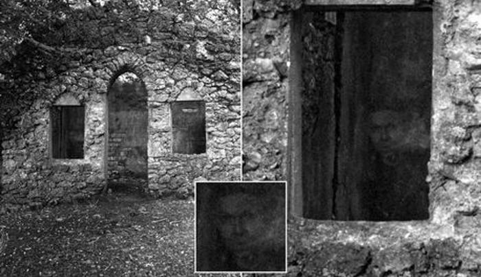 A photographer took a picture of an old house, but did not know that a woman lived there. No wonder - you can only see it in the photo 17