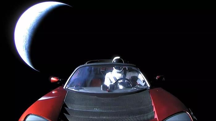 Musk's car flew near Mars, a space expert said 17