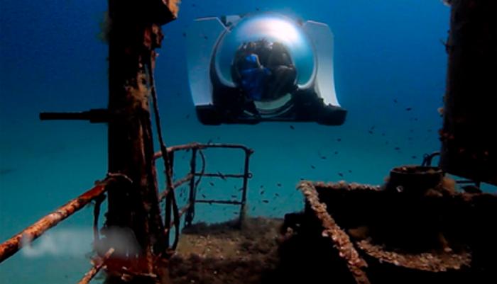 Rich people from all over the world are buying submarines 21