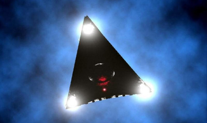 Another TR-3B? Huge triangular UFO flew over New York 1