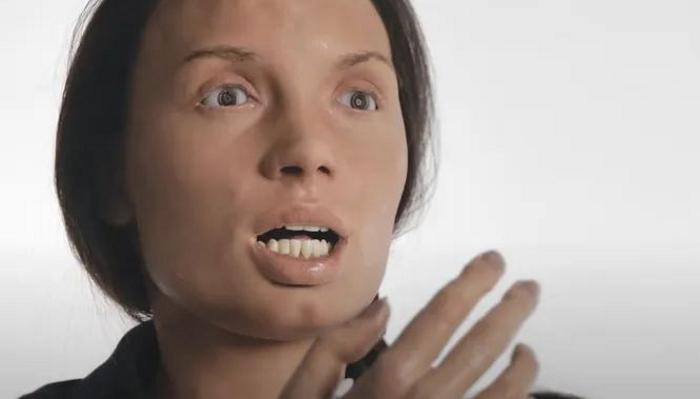 Cleo, the creepy automata: humanoid robot singer looks like a nightmare 1