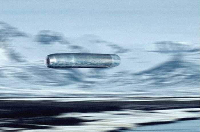 US pilots talk about their encounters with unidentified flying cylinders 3