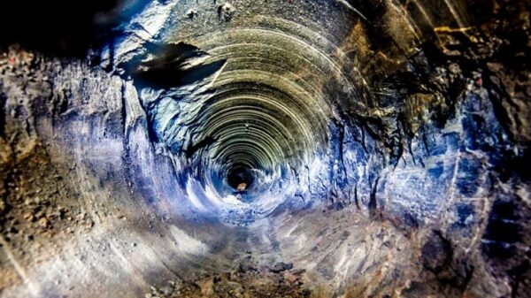 People living in the earth's core: Scientists confirm there is a "fifth Layer" underground 7