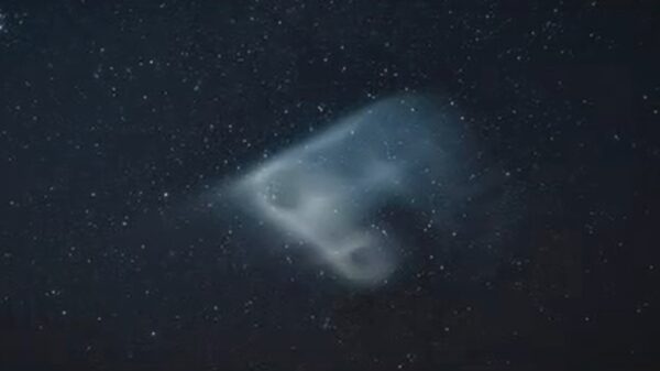 Mysterious light over the Indian Ocean: sailors managed to capture a unique phenomenon on camera 9