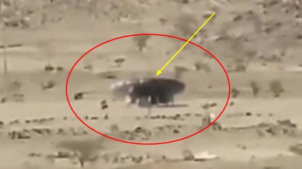 UFO 3 in the Arabian Desert (16:9)