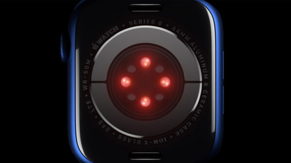 Every 5 seconds, the iPhone takes a photo of the owner in infrared light. What is the essence of the new scandal? 9