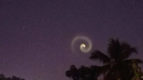 A giant spiral appeared in the sky over Fiji islands 7