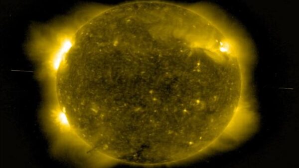 Two 'alien ships' are recorded on both sides of the sun 28