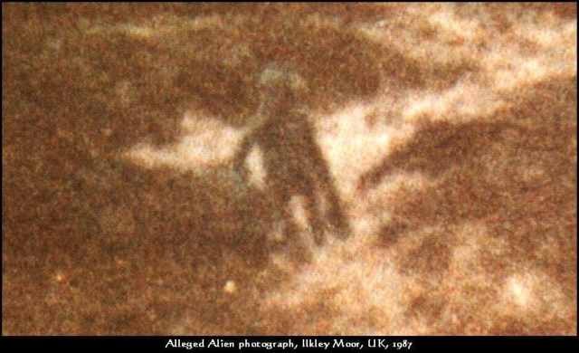 British police officer took the most reliable picture of an alien creature and saw a UFO in 1987 1
