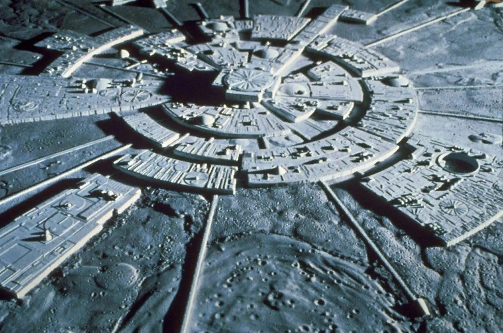 No 'dark side': Why hide the truth about cities on the moon if everyone already knows! 1