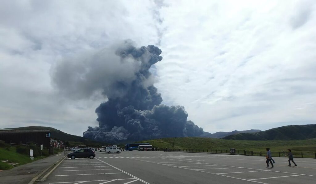 The largest active volcano in Japan erupts, joining La Palma. Edgar Cayce's prediction of the Earth's poles coming true? 1