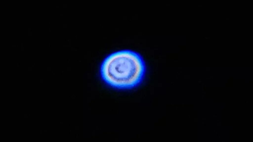 Blue donut over Switzerland and golden top hat over France: UFOs attack the European skies 1