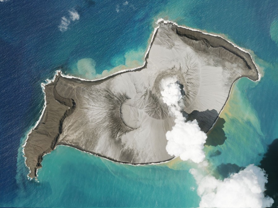 Der Ausbruch des Unterwasservulkans Hunga-Tonga-Hunga-Ha'apai im Pazifik zerstörte eine kleine darüber liegende Insel 2
