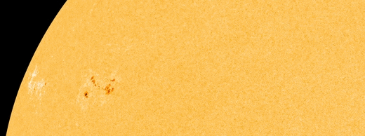Eine weitere Flare-Explosion auf der Sonne könnte in den nächsten 48 Stunden auf die Erde gerichtet werden 2 Eine weitere Flare-Explosion auf der Sonne könnte in den nächsten 48 Stunden auf die Erde gerichtet werden 2