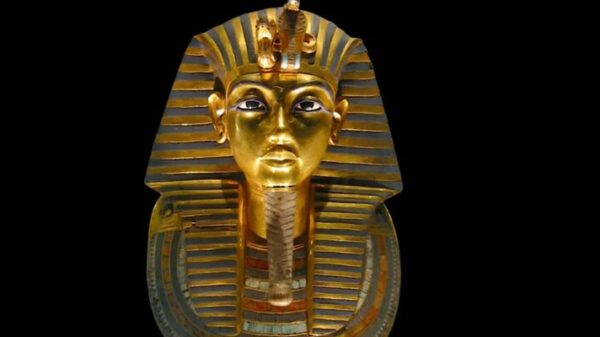 Tutankhamun's "extraterrestrial" meteorite dagger was forged at low temperatures and not in Egypt 1
