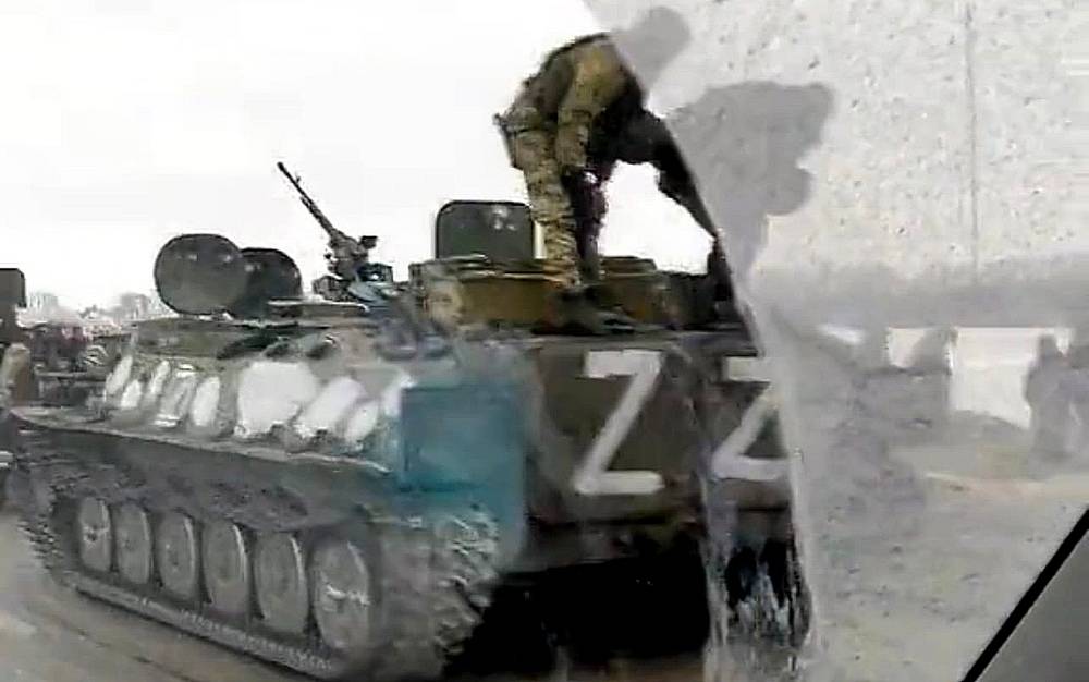 The mysterious letter "Z" on Russian military equipment on the border with Ukraine has confused everyone 1