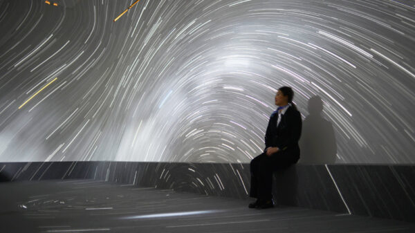 In the coming two years, humanity may experience an unusual space show, the distortion of space and time 31