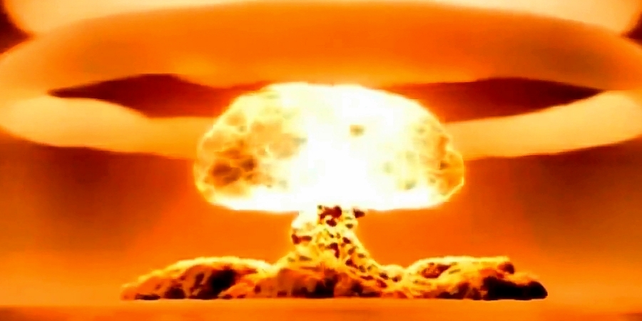 Flash on the left! How to survive after nuclear explosions if the third world war starts? 1