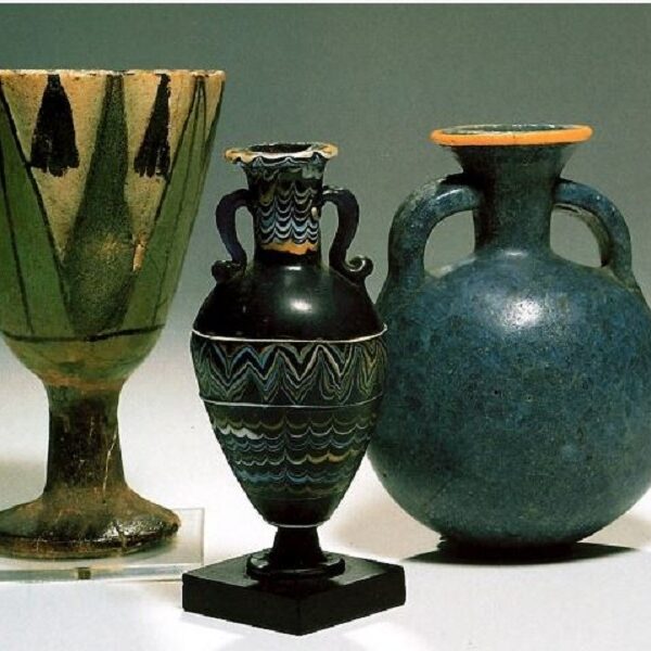 Could ancient people made these magnificent diorite vases in an era when even copper tools were rare? 3