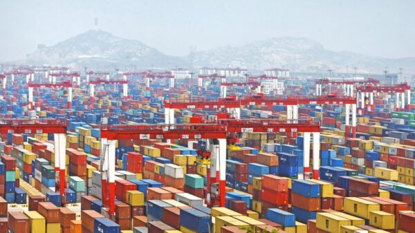 Lockdown in Shanghai "blocks" merchant ships from unloading at port. It could soon collapse the whole world 1