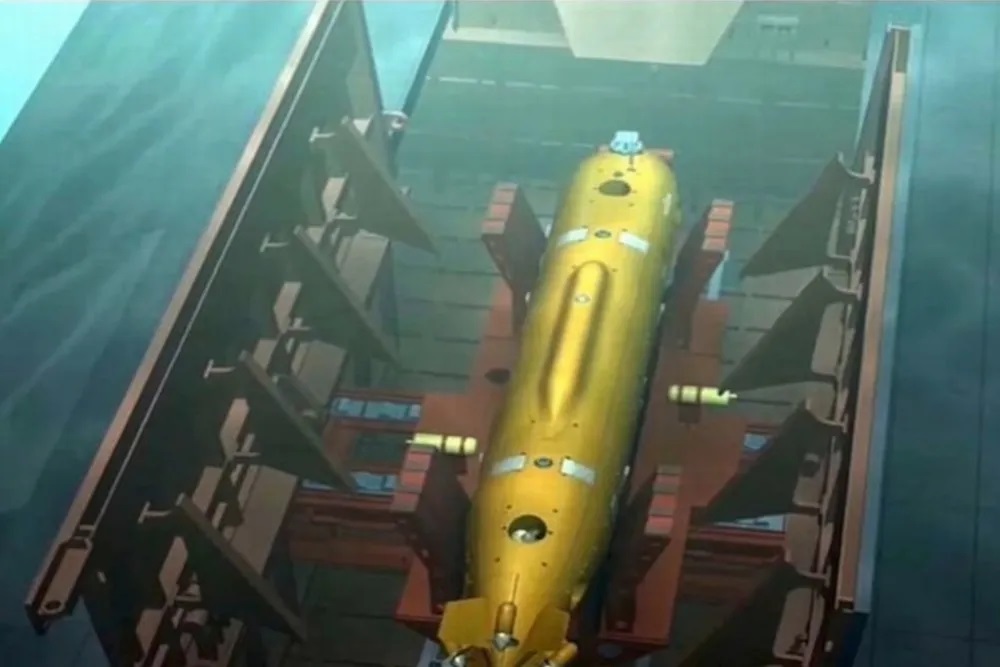 "Putin's spokesman" threatens Britain with submarine nuclear bomb and 600m radioactive tidal wave 1