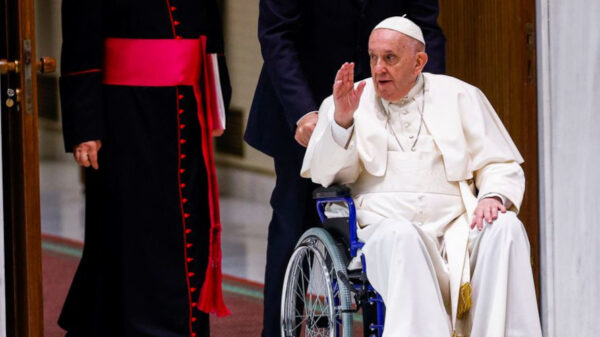 Cardinals and journalists urgently flocked to Rome: There are rumors about the imminent resignation of Pope Francis 11