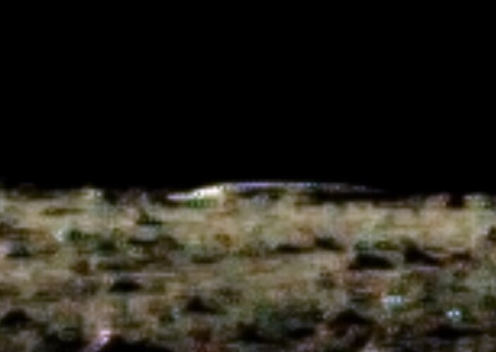 Large cigar-shaped UFO.  