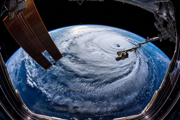 Zeitreisende senden eine deutliche Warnung: „Der schlimmste Hurrikan der Geschichte kommt am 14. August“ 1