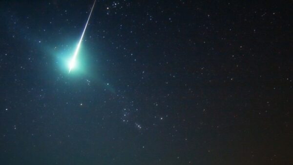 Outer space visitor: a mysterious phenomenon in the atmosphere over Canada contradicts what is known to science 6