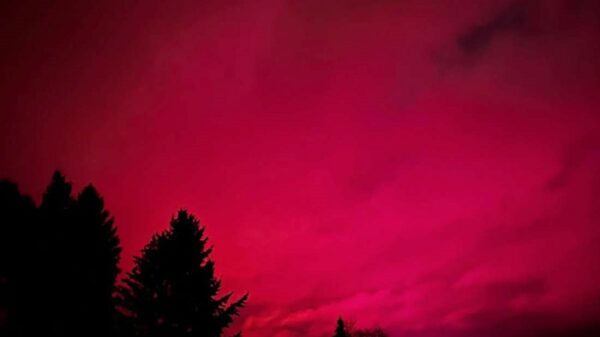 Off the wall scenarios about the sudden cause of the crimson sky over Munich at midnight 8