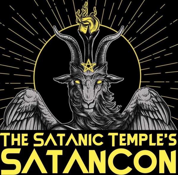 Die Dunkle Konferenz der Satanisten begrüßt die Hölle: Das Zerreißen der Bibel und die „Untaufe“ 3