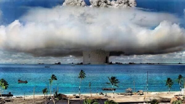 Secret Chronicles: The crazy experiment over the Marshall Islands where a plane flew through the epicenter of a nuclear mushroom 5