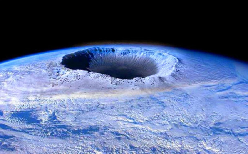 Antarctica, hollow earth and aliens: More and more revelations surface as cosmogenic disclosures prepare people for something big 1