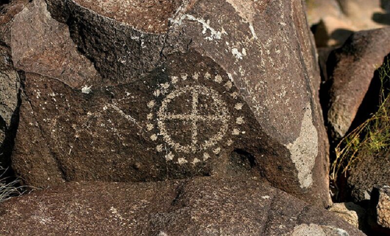 Proto-language and global catastrophe: a storehouse of wisdom engraved on ancient petroglyphs and their prophesy for us 1