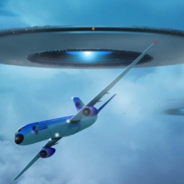 Pilots are widely reporting UFO sightings during flights. There is also interference with the work of weather forecasters. Why aliens have been so active lately? 2