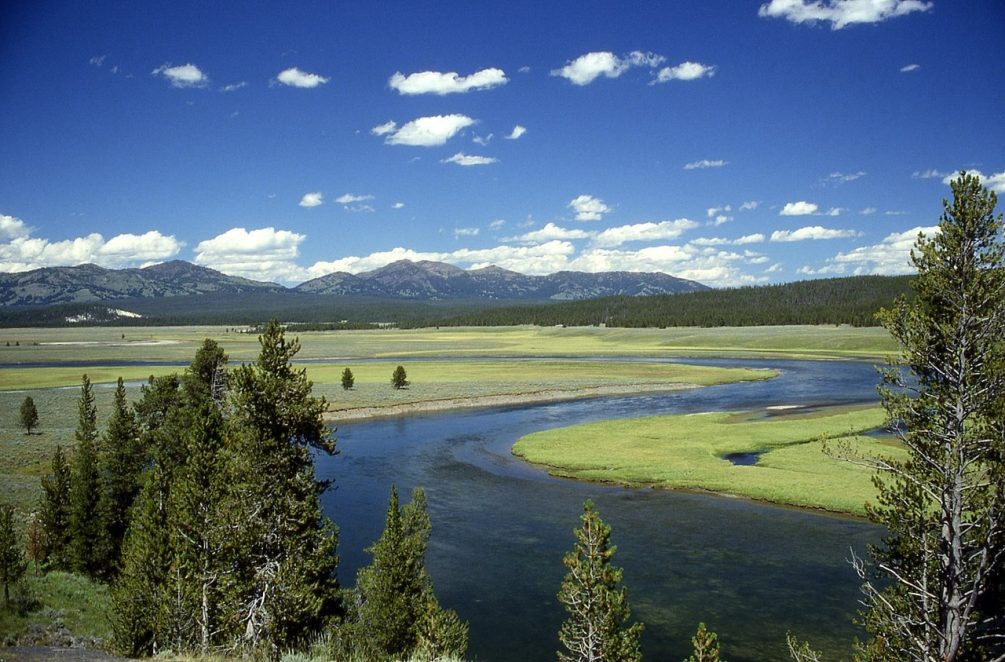 It has begun a hydrothermal explosion occurred in Yellowstone • Soul