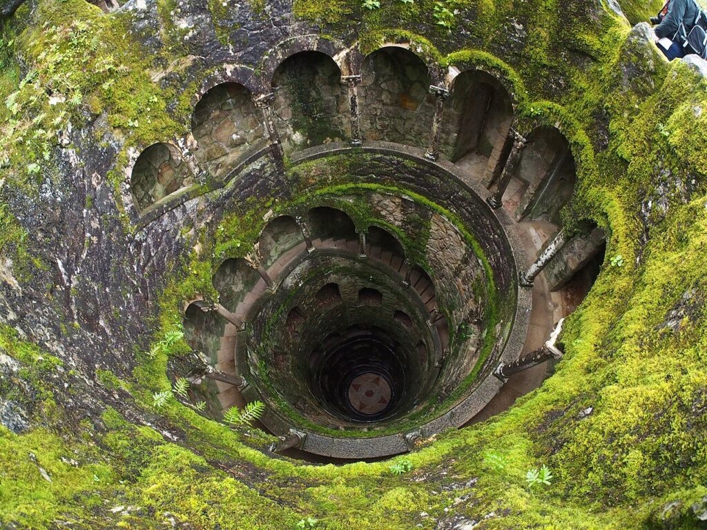 The Well of Initiation is an underground tower built by Masons for rituals 4