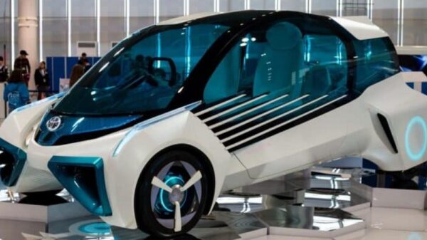 The Israelis have announced the creation of a car that operates solely on water and can travel over 600 miles on a single fill 12